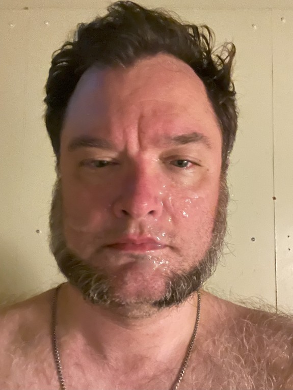 I enjoy it when strangers shoot a load in my face