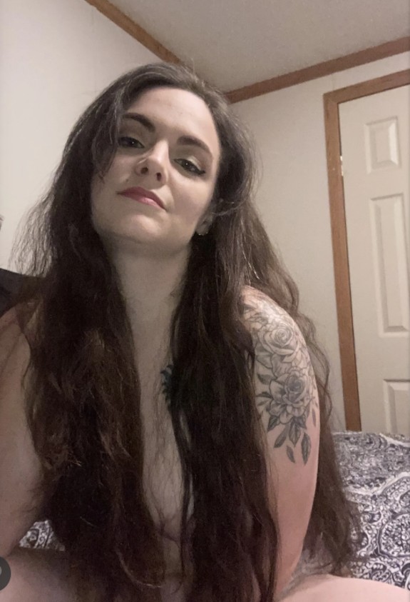 Topless Eve