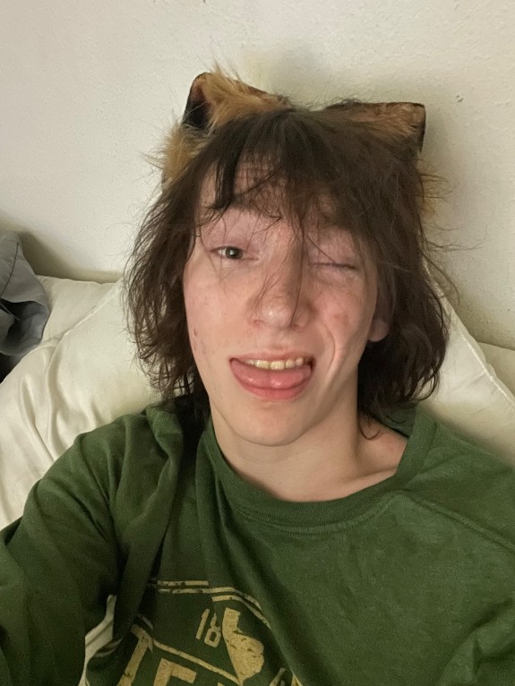 Totally willing to do live stuff if any of yall get bored or lonely XOXO3$