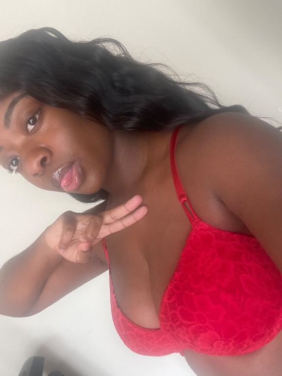 Pretty play girl
