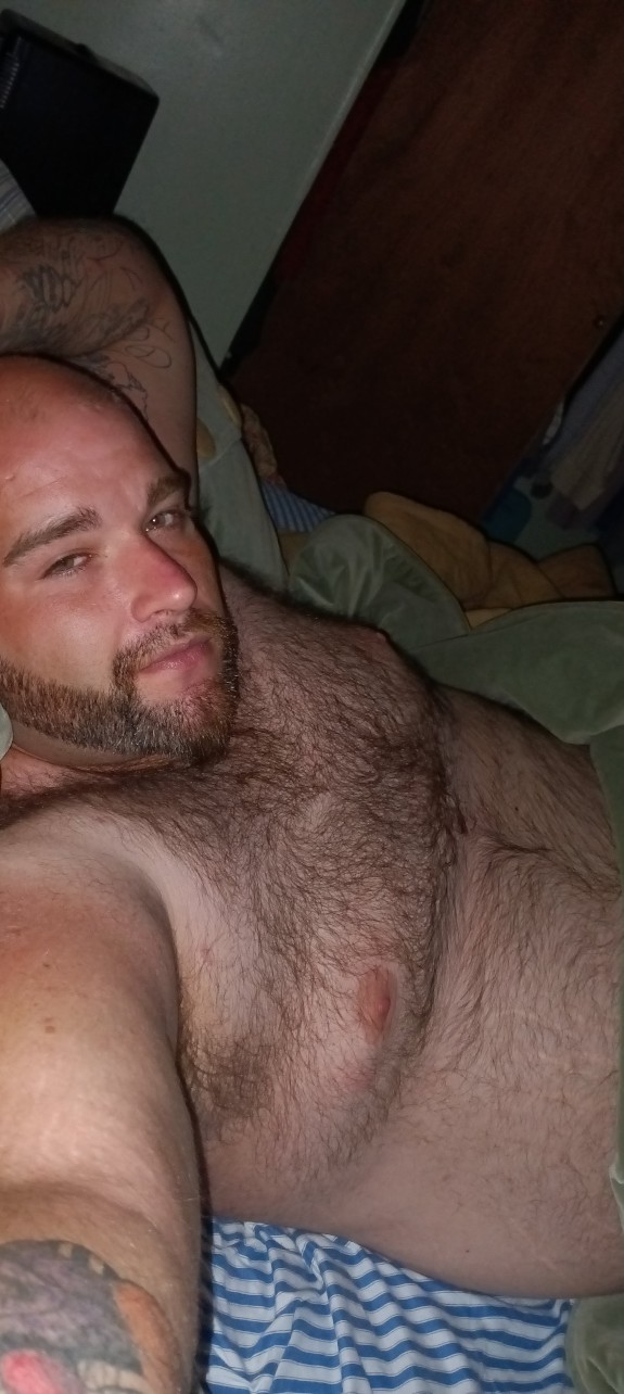 WOULD LOVE A MOUTH FULL OF PUSSY