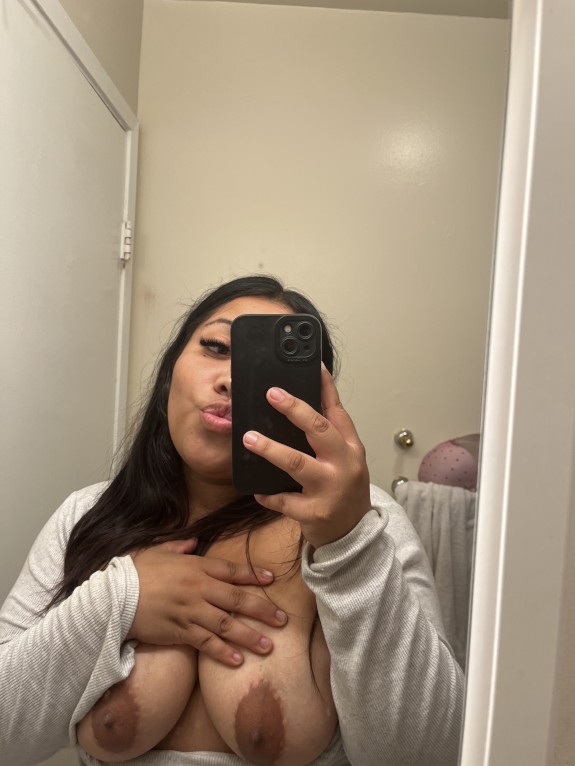 Titties 😘
