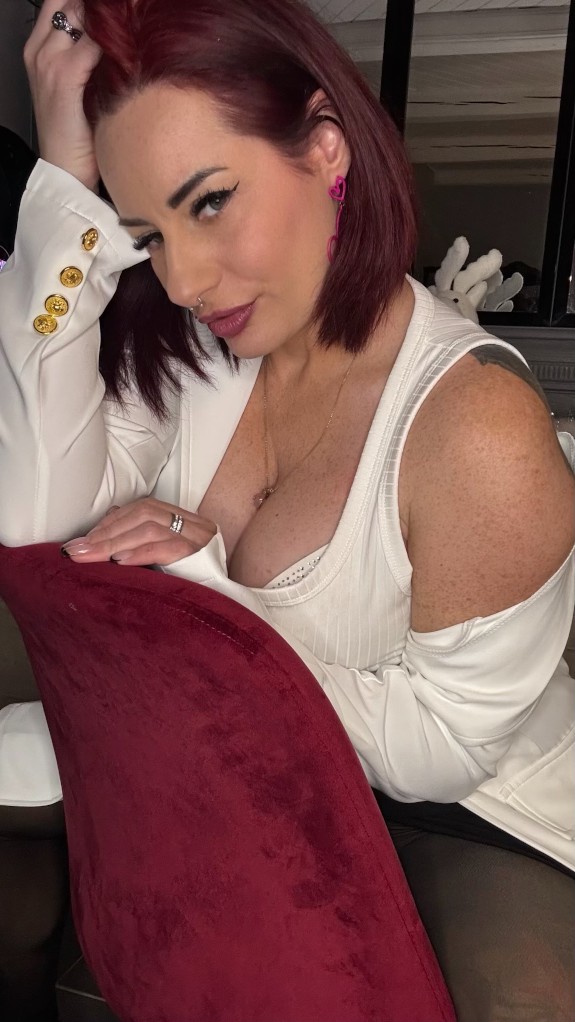 Sally Valentine x