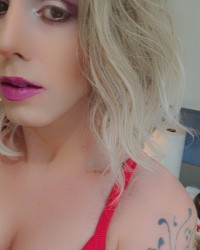 TS MissMia Solo Pics photo