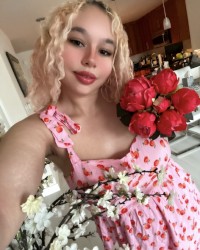 Blonde Waifu photo