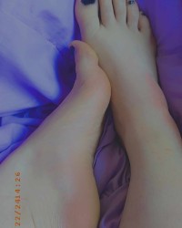 Feet content photo