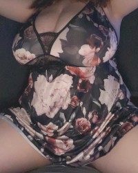 Wanna see more? 🤤 DM for our link 🥰😘 photo