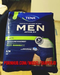 Diapered slave 💦 photo