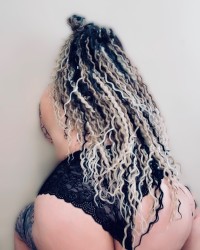 That Thickness 🤤 photo