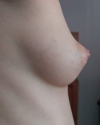 Sexy girl naked in bed photo