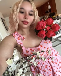 Blonde Waifu photo