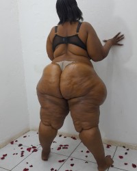 Monster Hips Black Pear Ssbbw (Available For Sex Video Calls) photo