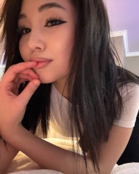 PornHub and Webcam asian model Queenelia photo