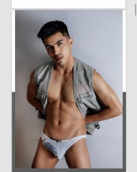 Mytwister@yesmun99 photo