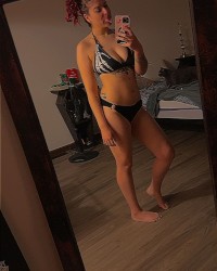 RedddPeach & Tonii 2 tone photo