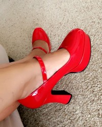 Dress me in heels👠 photo