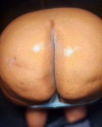 My booty photo