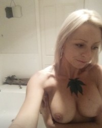 Cum chill photo