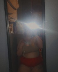 Thighs photo