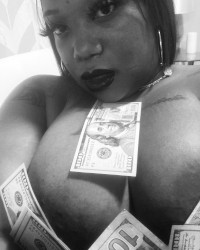 Sexy Afro-latina photo