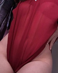 Fotos caseras de chica latina caliente con tetas  perfectas y coño rosado photo