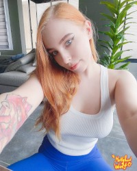 MollyRedWolf photo