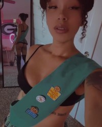 Dress up photo