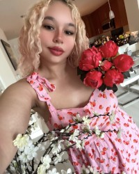 Blonde Waifu photo