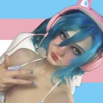 19 YEAR OLD TRANSGIRL PLAYS WITH DRAGON DILDO (and Herself ...