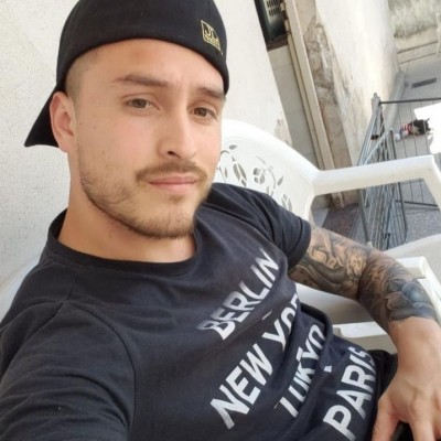 Rolonymaria's profile picture