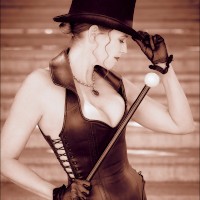 Domina M