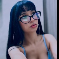 Nahomy4