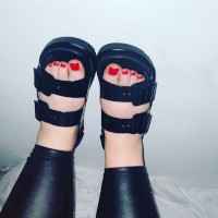 chubby_feet