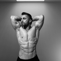 Strongmen33