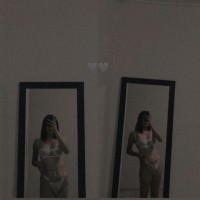 Skinygirl25