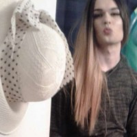 Petitetease