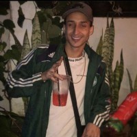 Muito tedio pouca vergonha