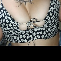 Lola Hot