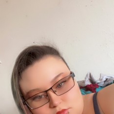 热门艳星全裸出镜完整免费色情片:: Pornhub.com