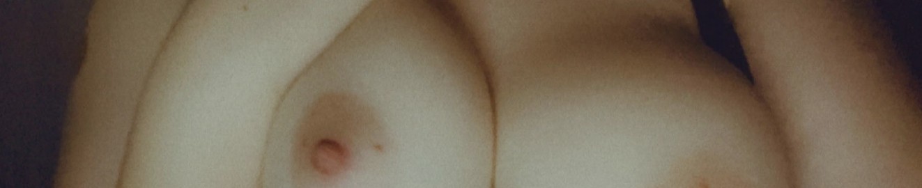 gothbooty2004