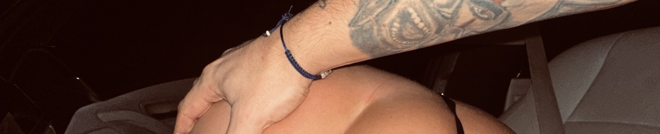 HOTCOUPLE9693