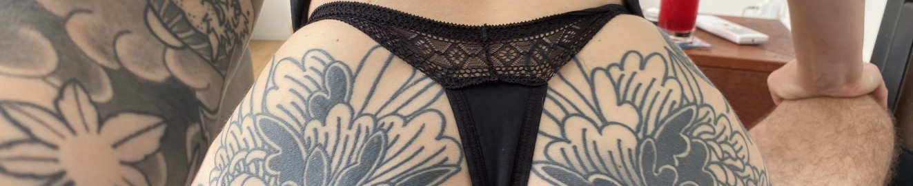 TattooesNmilf