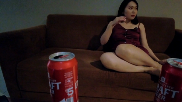 Elite Prostitutes Use Their Fingers To Anal Until They Yell