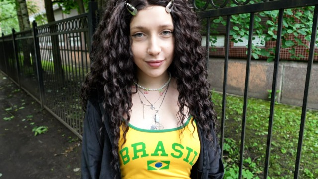 A Creampie Curly Slut Ended The Chance Encounter In Maramoyka Adventures Part 3