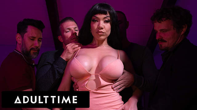 The Sex Addict Was Double-Pierced And Fisted During The Rough DVP Gangbang