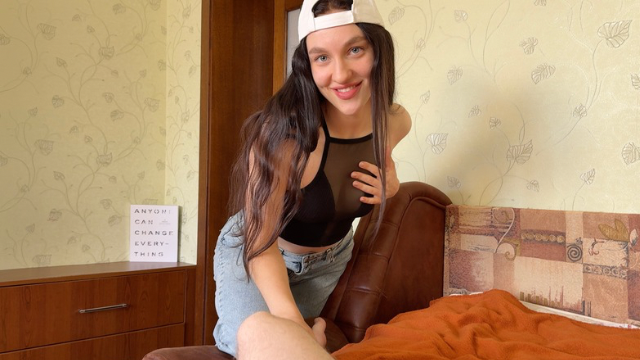 A Hot Classmate Gives Home A Blowjob