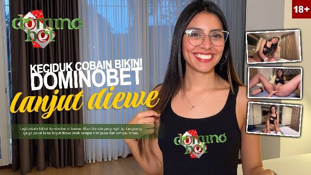 Continue Diewe Kecaduk Cobain Bikini Dominobet