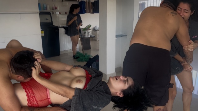 Fight Between The Stepbrothers' Sisceum Brothers And The Rich Cock's Younger Brother