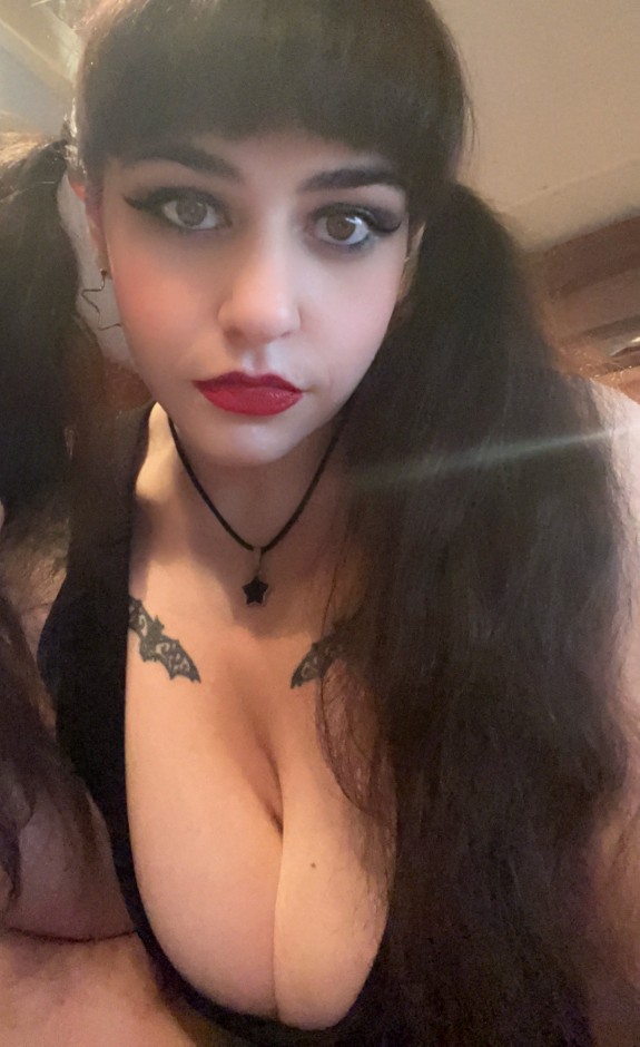 New Spooky Girl