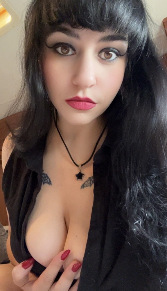 New Spooky Girl